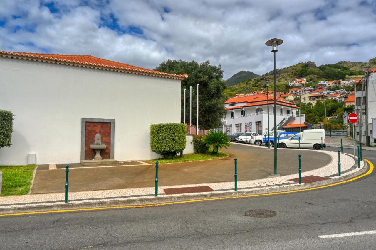 Nidia'S Place, A Home In Madeira Machico  Exterior photo