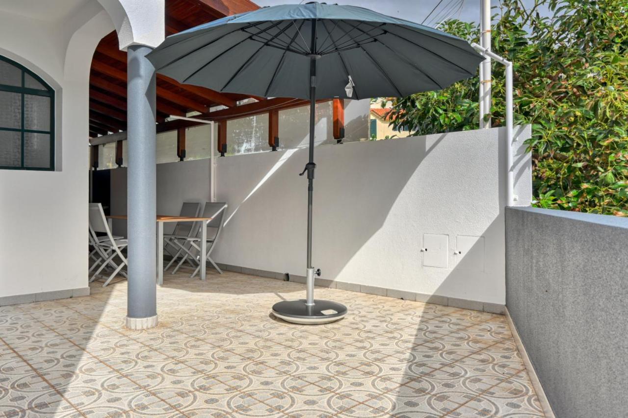 Nidia'S Place, A Home In Madeira Machico  Exterior photo