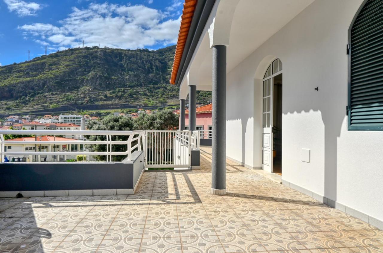 Nidia'S Place, A Home In Madeira Machico  Exterior photo